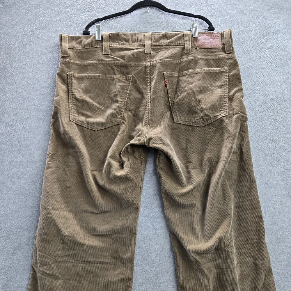 VINTAGE‎ Levi's 549 Men Jeans 42X32 Brown Low Loose Corduroy 32